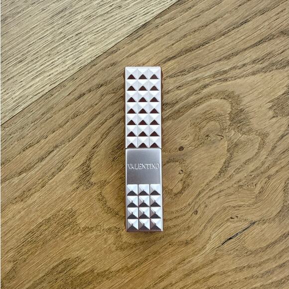 Valentino Hydrating Lip Balm Spike Disco Shade 302R Extra Pink - Picture 1 of 4